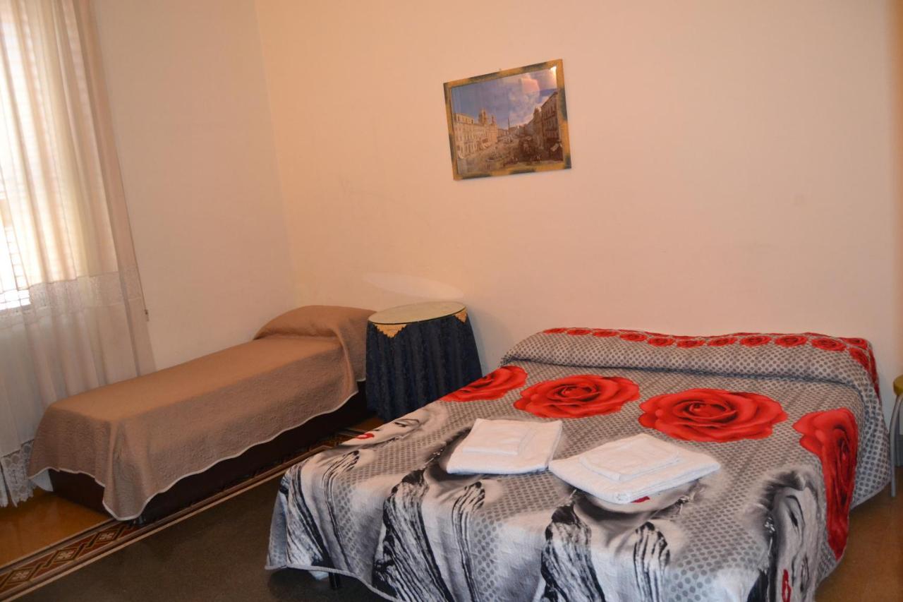 Booking House — Photos 1
